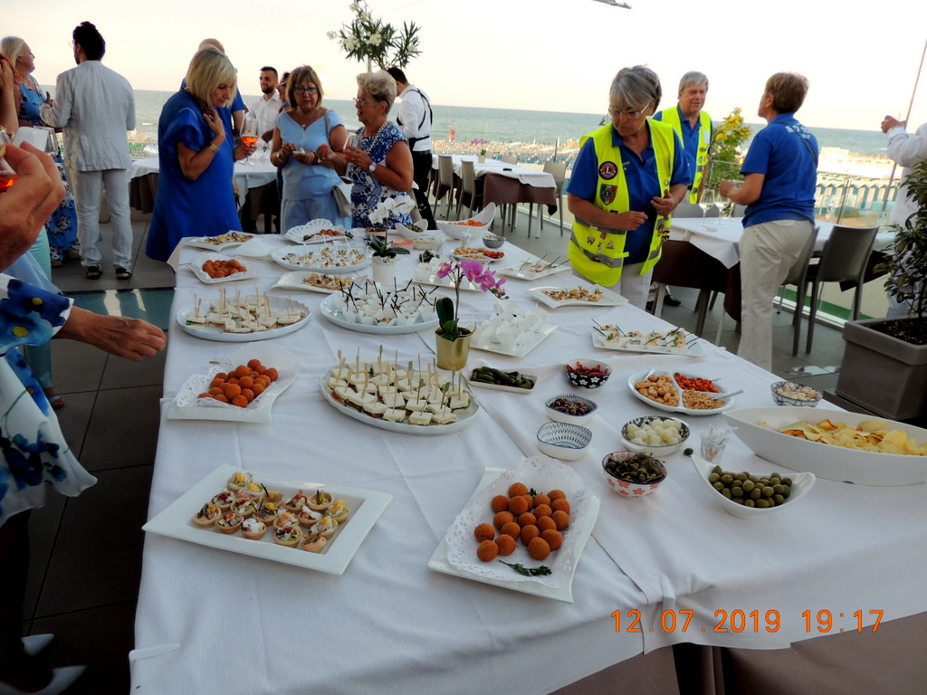 Foto n.2 - (Cliccare per chiudere la finestra)