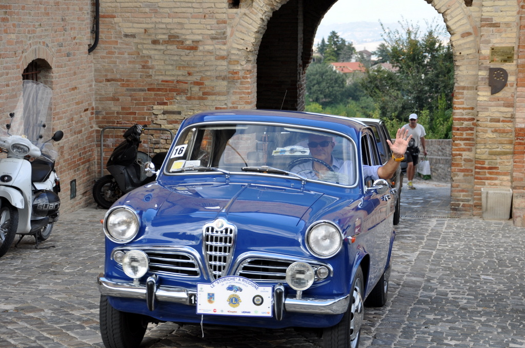 Foto n.28 - (Cliccare per chiudere la finestra)