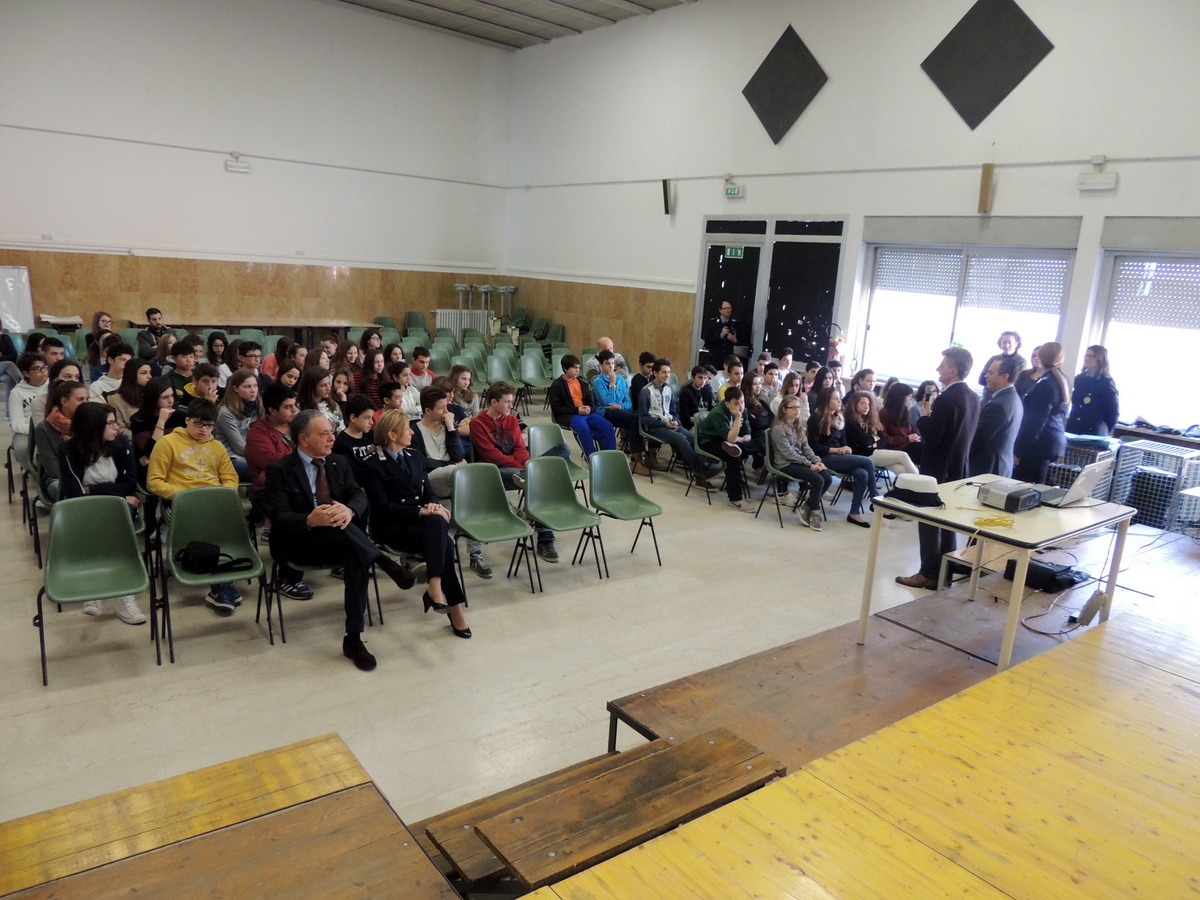 Foto n.3 - (Cliccare per chiudere la finestra)