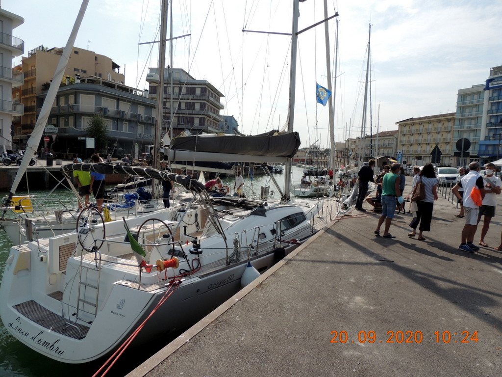 Foto n.4 - (Cliccare per chiudere la finestra)