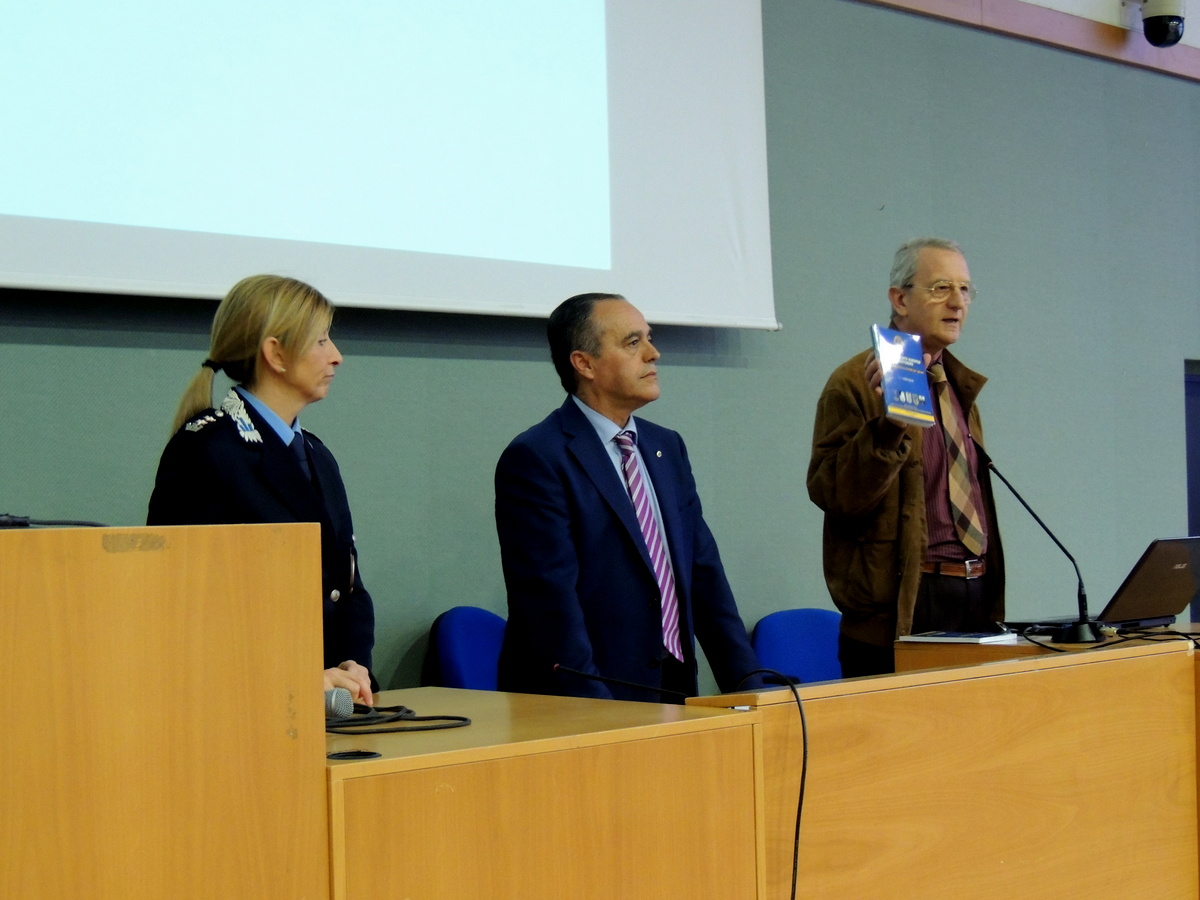 Foto n.6 - (Cliccare per chiudere la finestra)