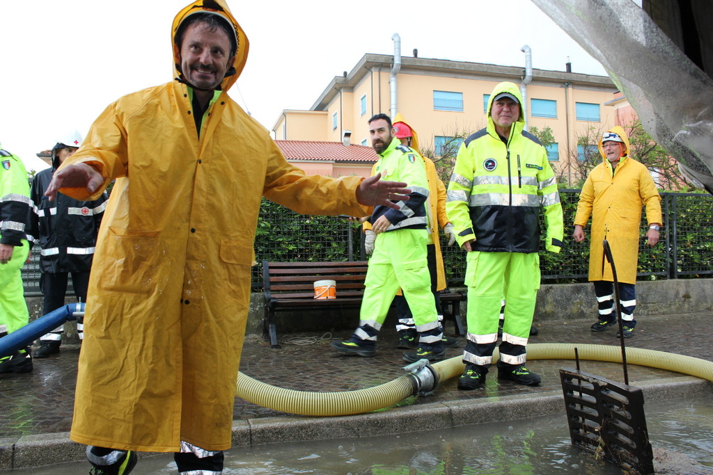 Foto n.25 - (Cliccare per chiudere la finestra)