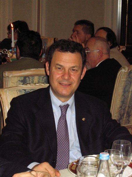Nuovo socio del Lions Club Riccione: Alessandro Vannucci - (Cliccare per chiudere la finestra)