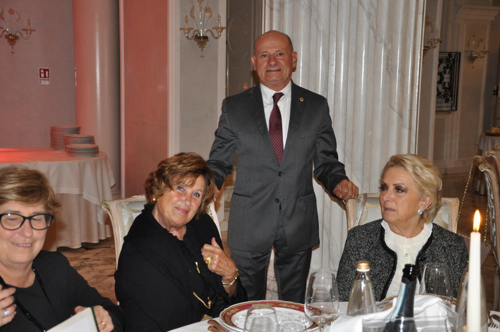 Foto n.33 - (Cliccare per chiudere la finestra)