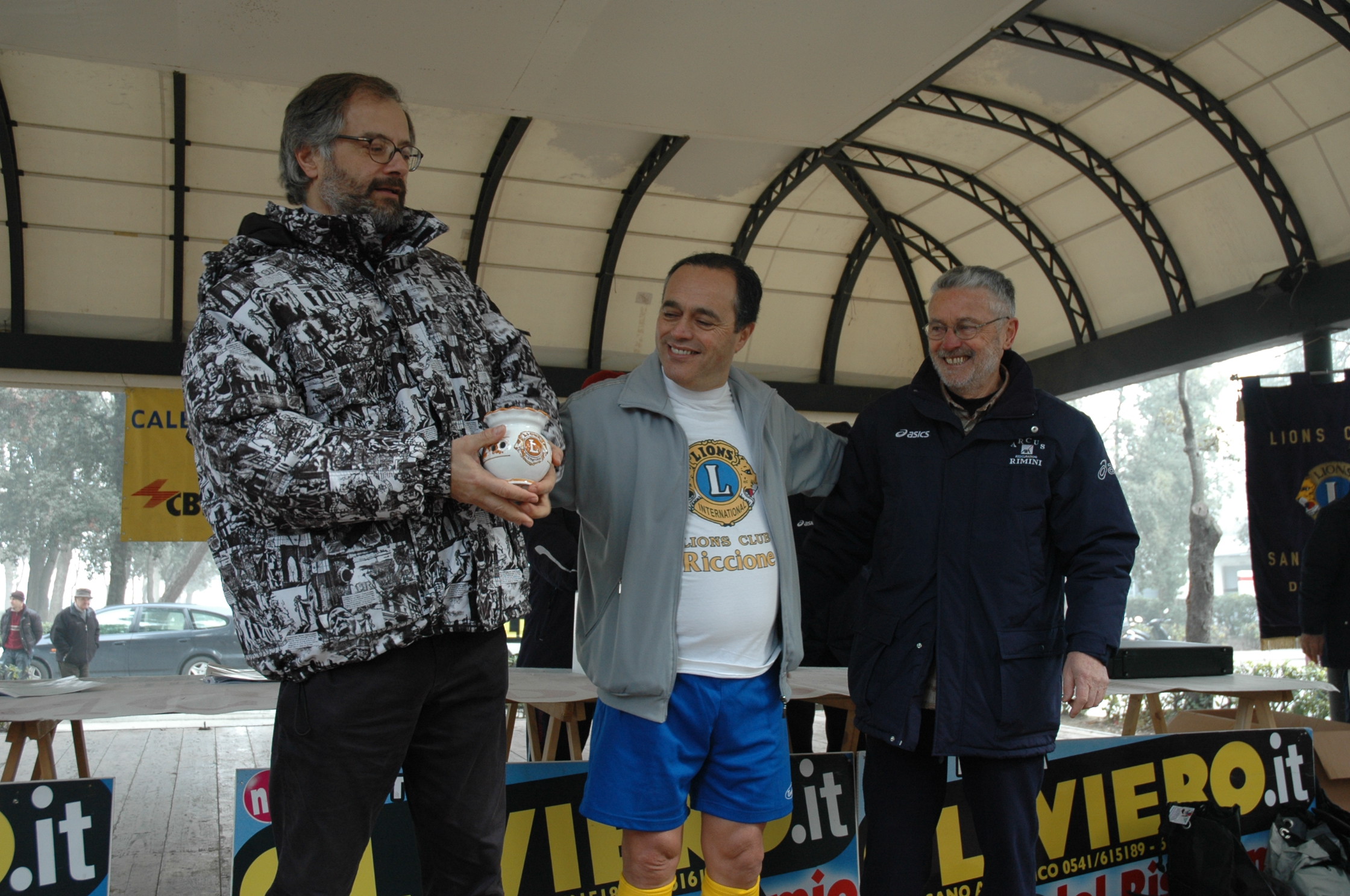 Foto n.17 - (Cliccare per chiudere la finestra)