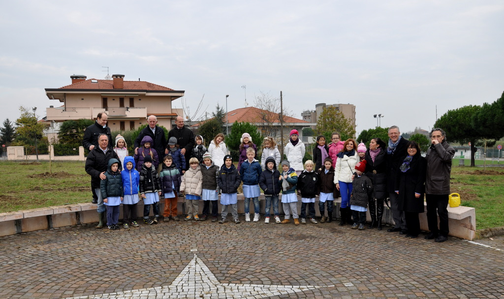 Foto n.11 - (Cliccare per chiudere la finestra)