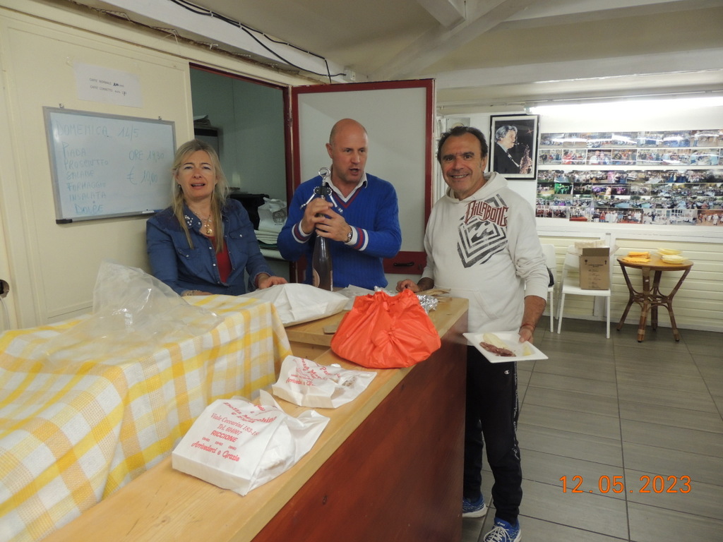 Foto n.14 - (Cliccare per chiudere la finestra)