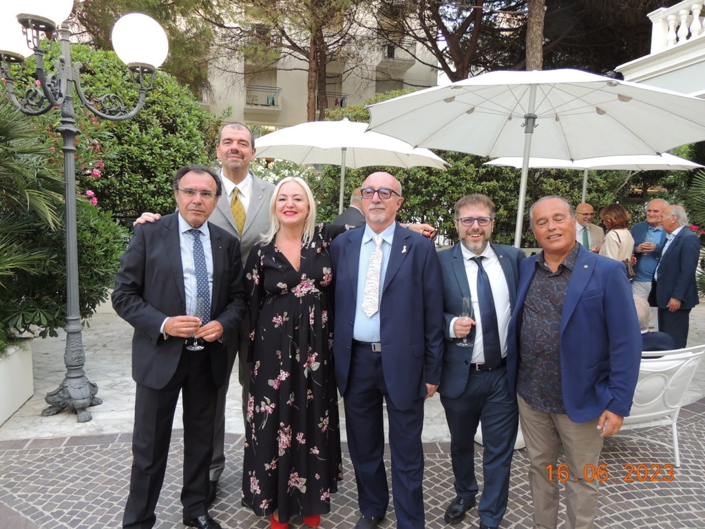 Foto n.10 - (Cliccare per chiudere la finestra)