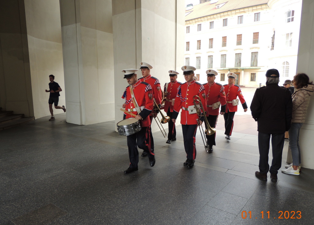 Foto n.61 - (Cliccare per chiudere la finestra)