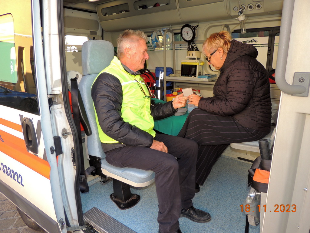 Foto n.5 - (Cliccare per chiudere la finestra)