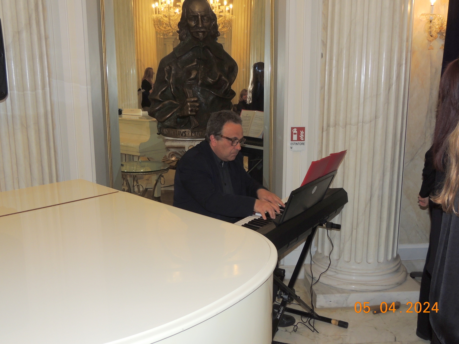 Foto n.17 - (Cliccare per chiudere la finestra)