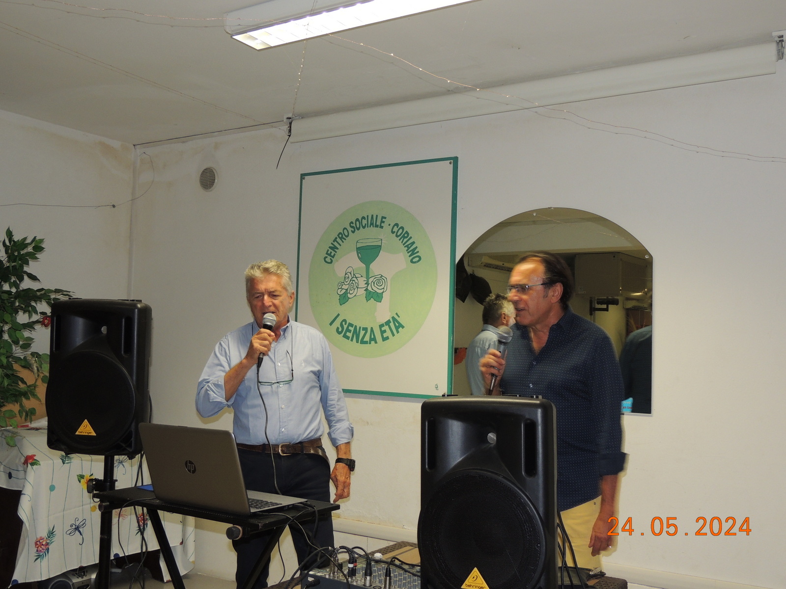 Foto n.33 - (Cliccare per chiudere la finestra)