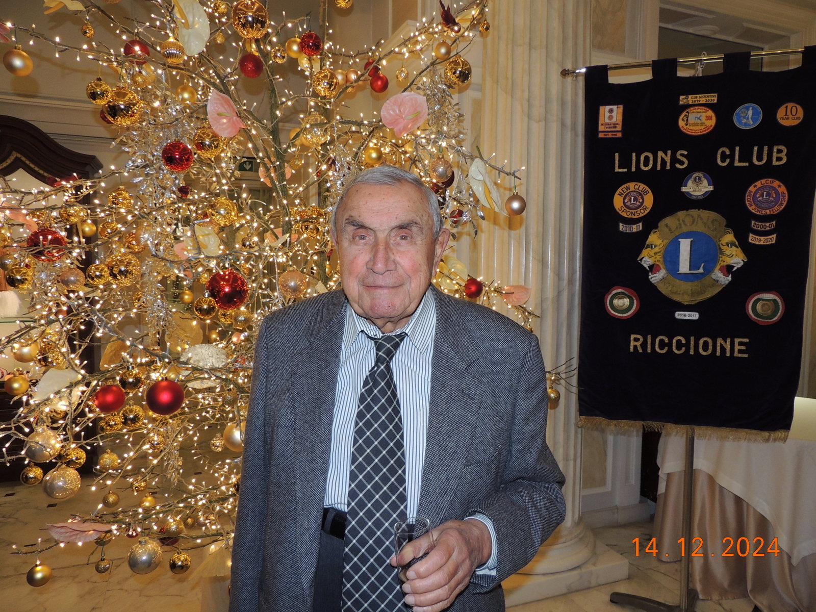 Foto n.33 - (Cliccare per chiudere la finestra)