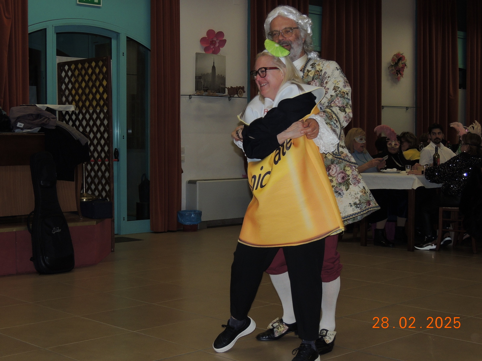 Foto n.6 - (Cliccare per chiudere la finestra)