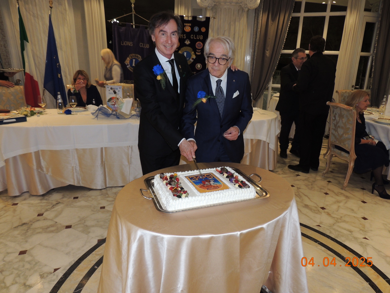 Foto n.81 - (Cliccare per chiudere la finestra)
