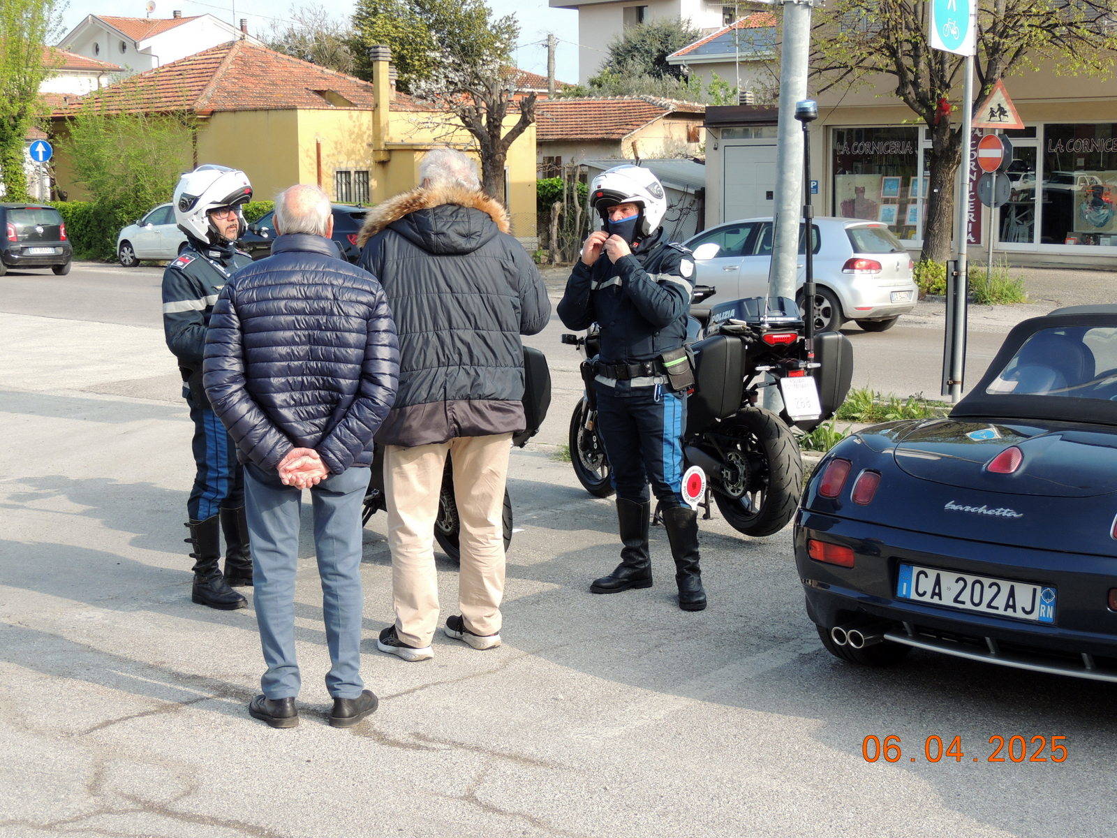 Foto n.6 - (Cliccare per chiudere la finestra)