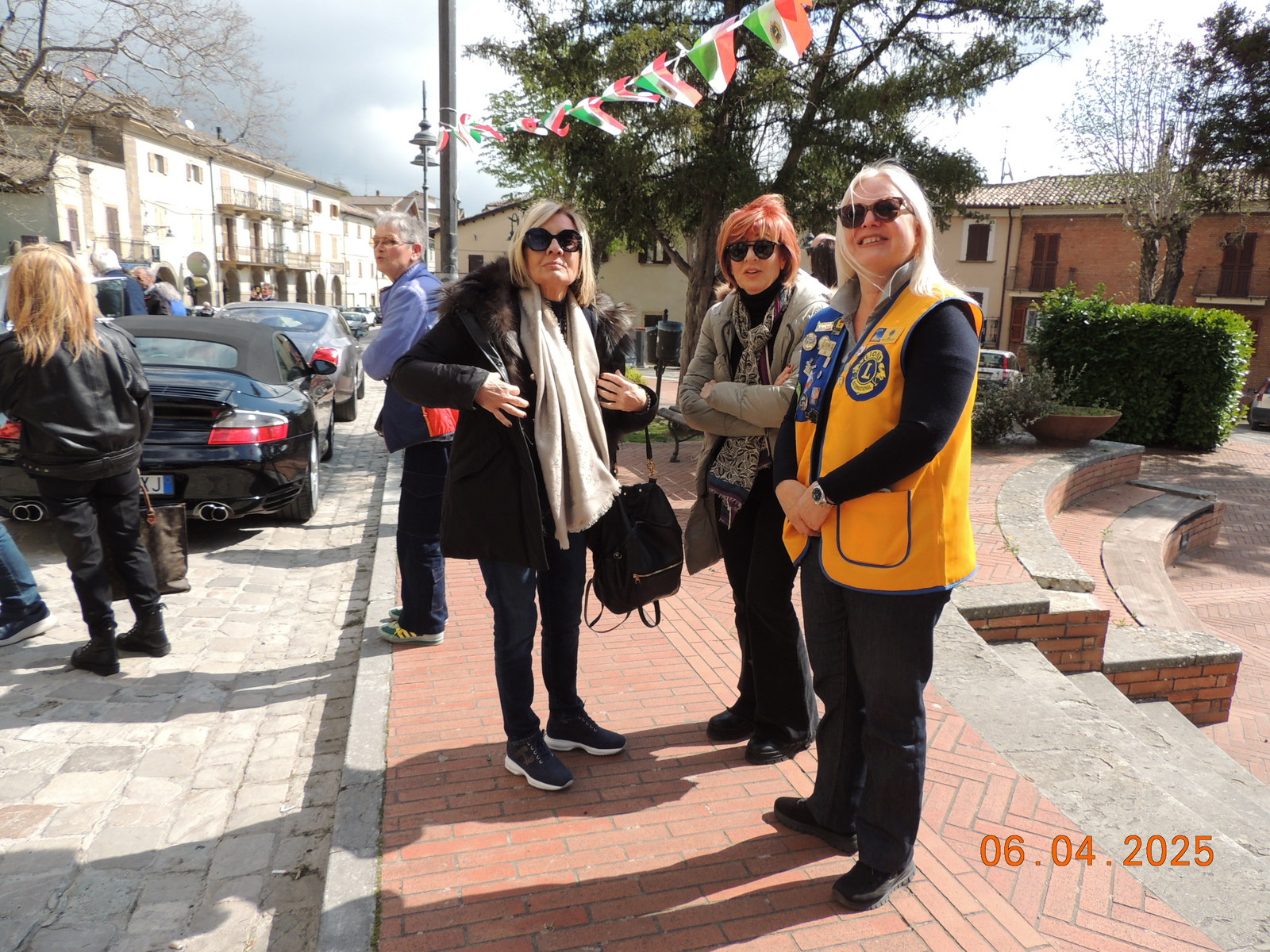 Foto n.75 - (Cliccare per chiudere la finestra)