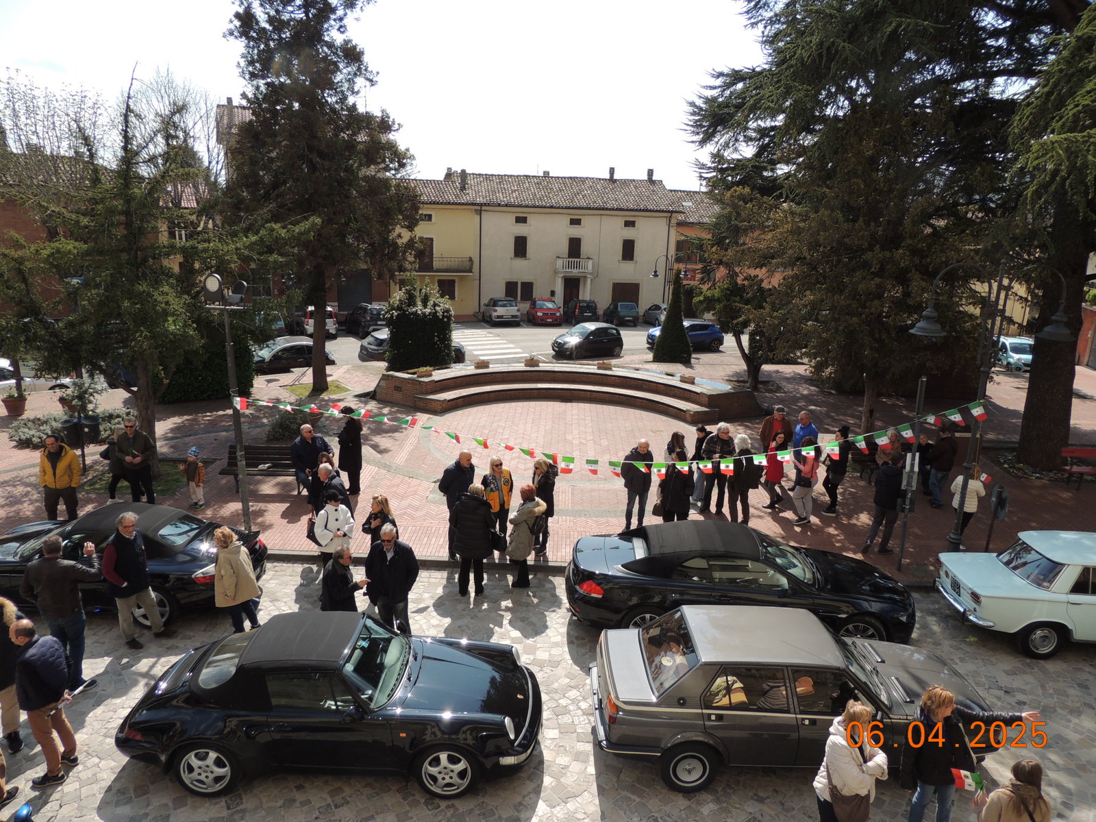 Foto n.81 - (Cliccare per chiudere la finestra)