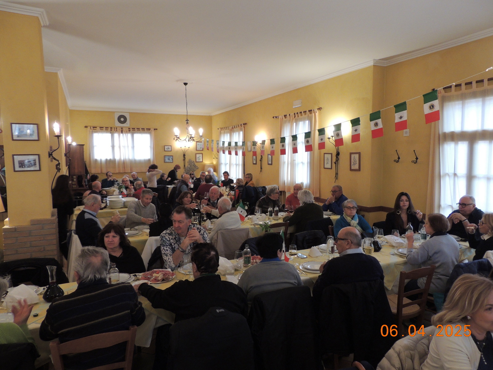 Foto n.123 - (Cliccare per chiudere la finestra)