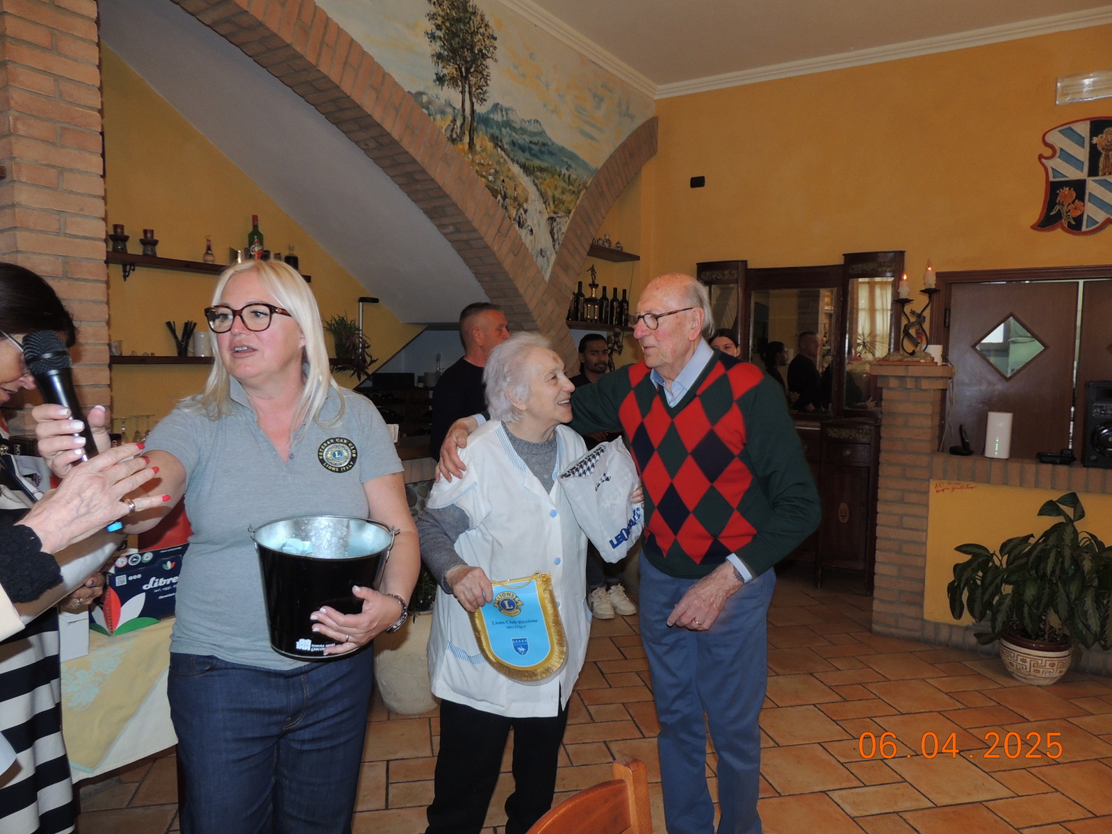 Foto n.155 - (Cliccare per chiudere la finestra)