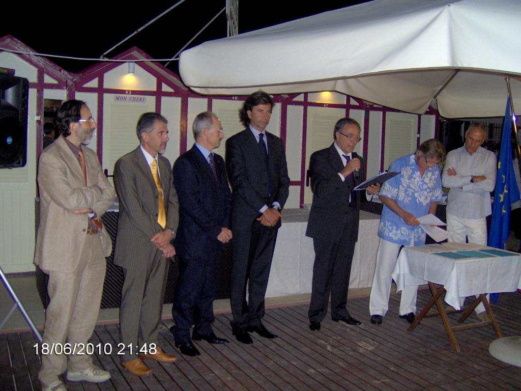 Foto n.8 - (Cliccare per chiudere la finestra)