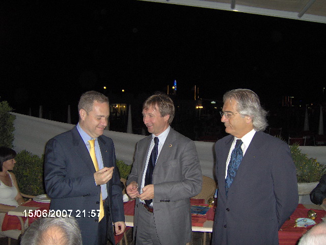 Foto n.2 - (Cliccare per chiudere la finestra)