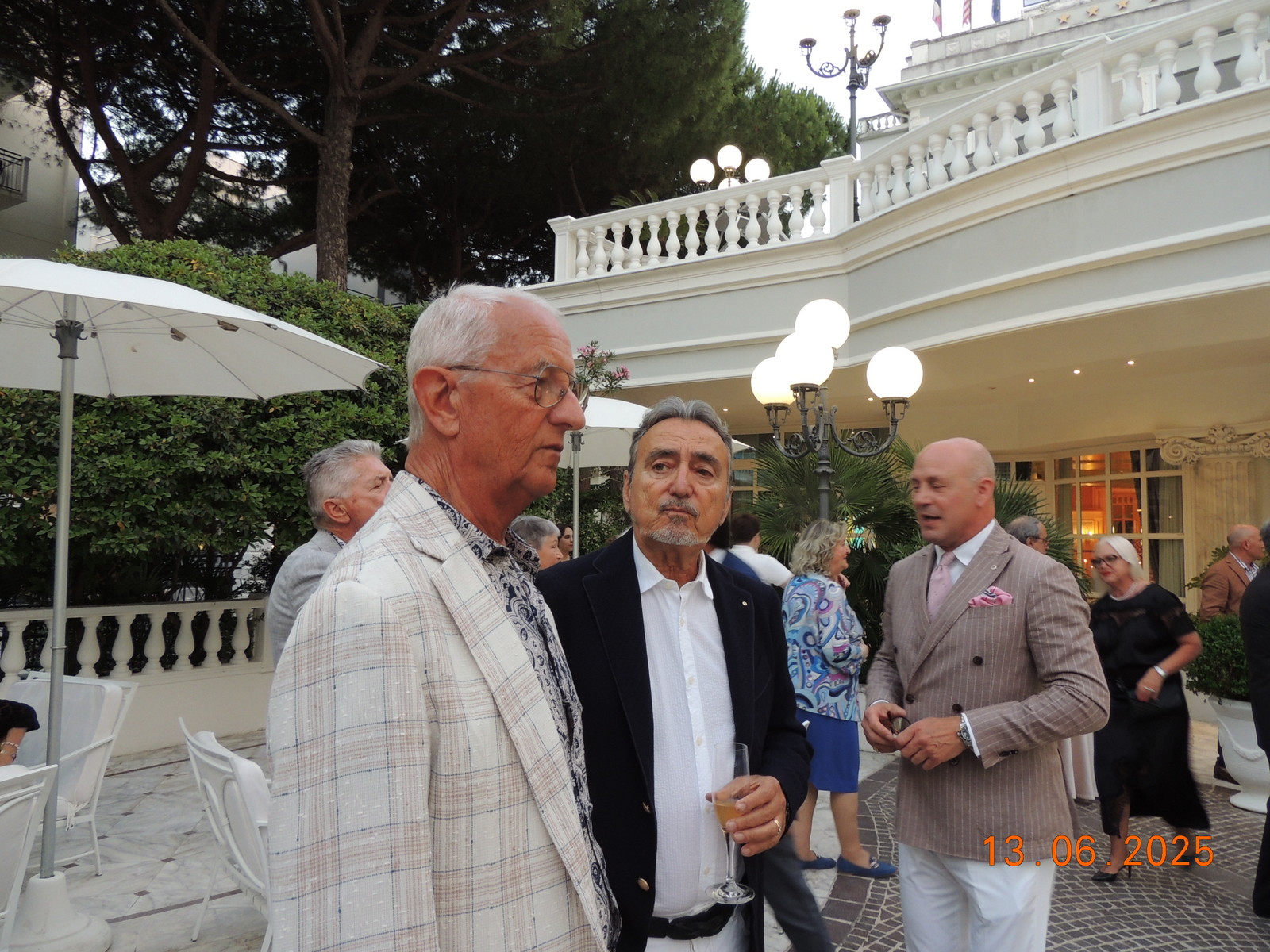 Foto n.21 - (Cliccare per chiudere la finestra)