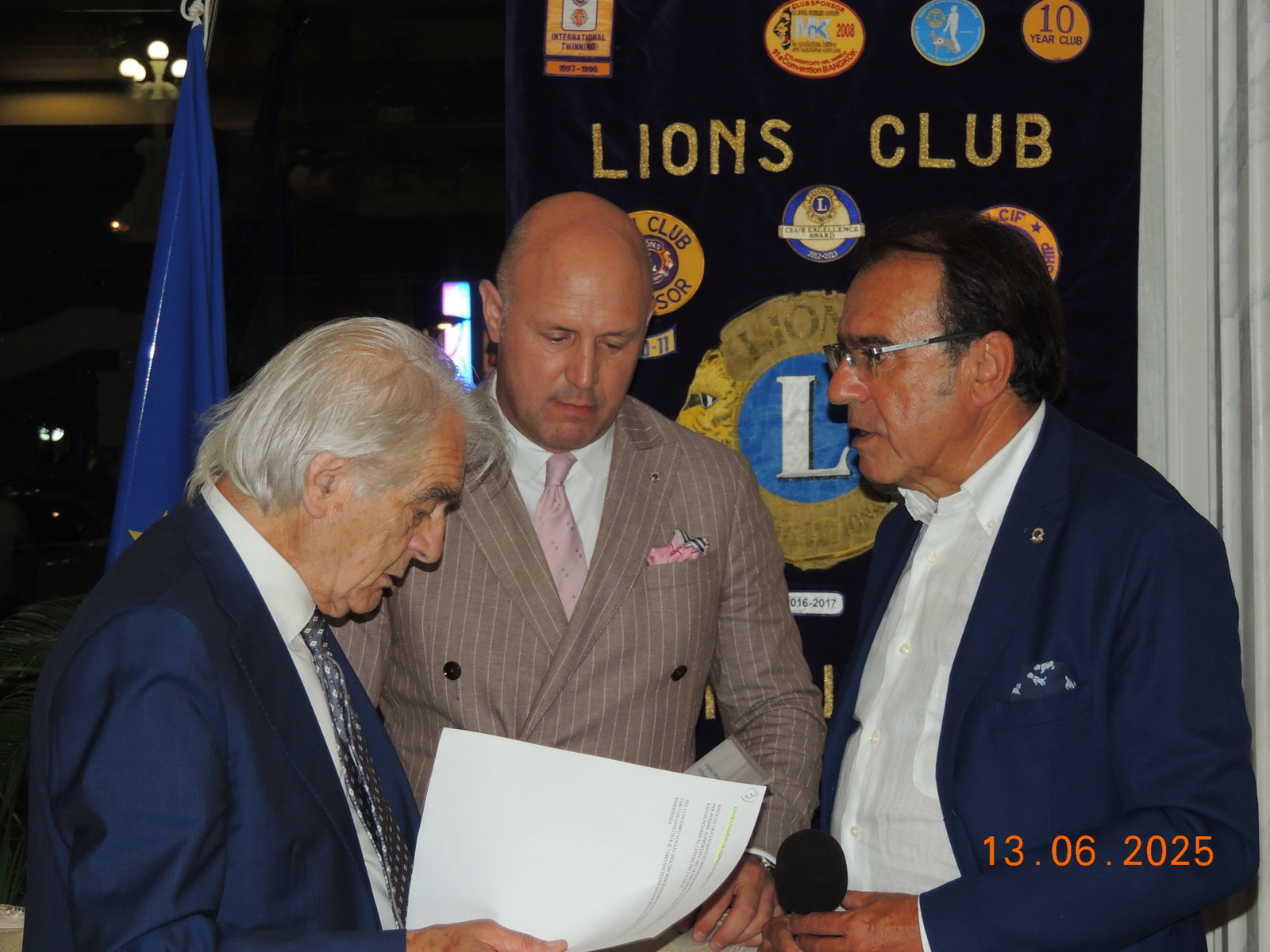 Foto n.48 - (Cliccare per chiudere la finestra)
