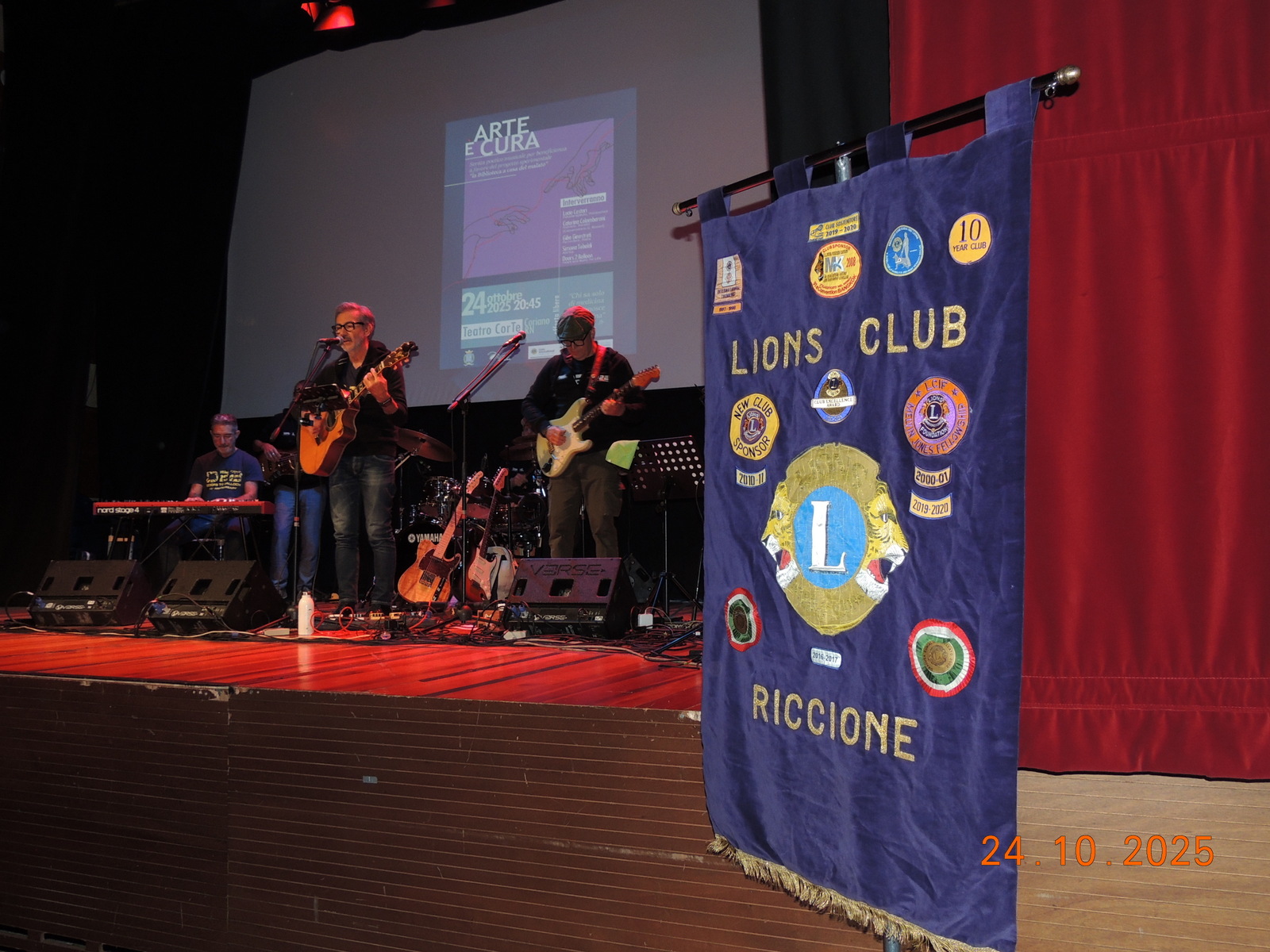 Foto n.25 - (Cliccare per chiudere la finestra)