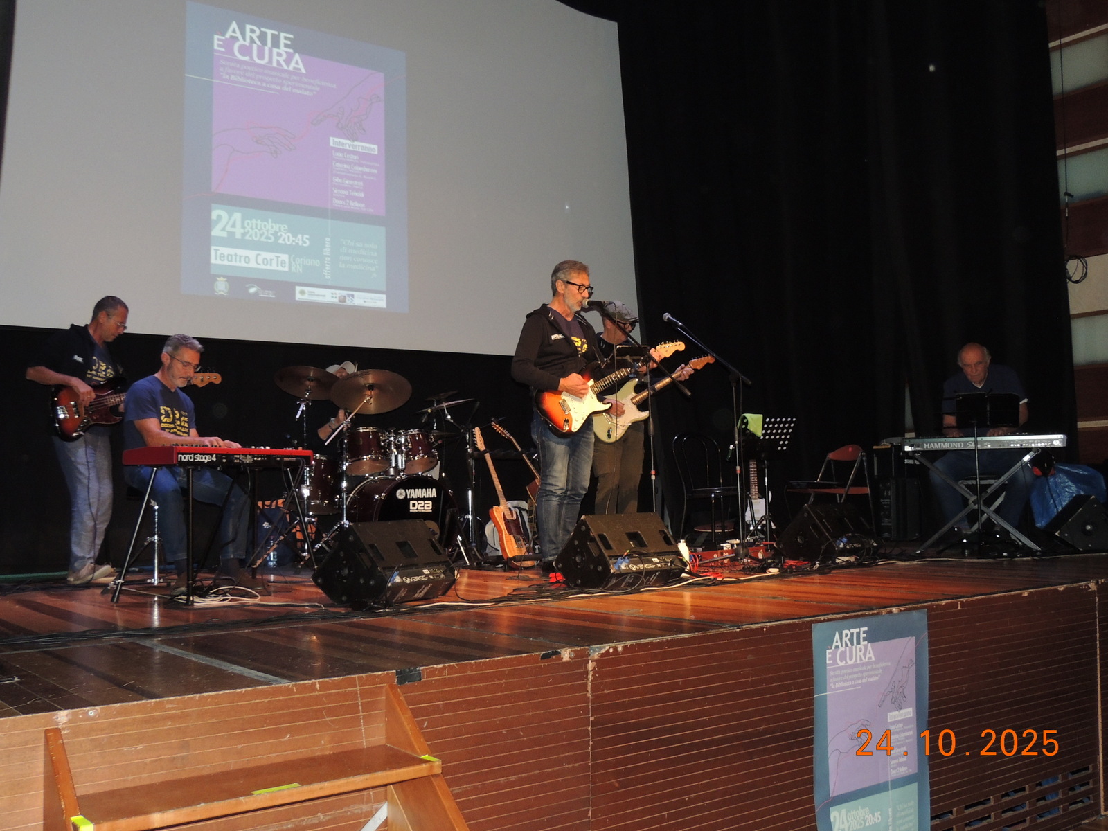 Foto n.29 - (Cliccare per chiudere la finestra)