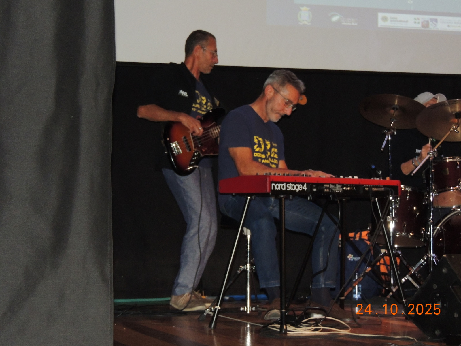 Foto n.30 - (Cliccare per chiudere la finestra)