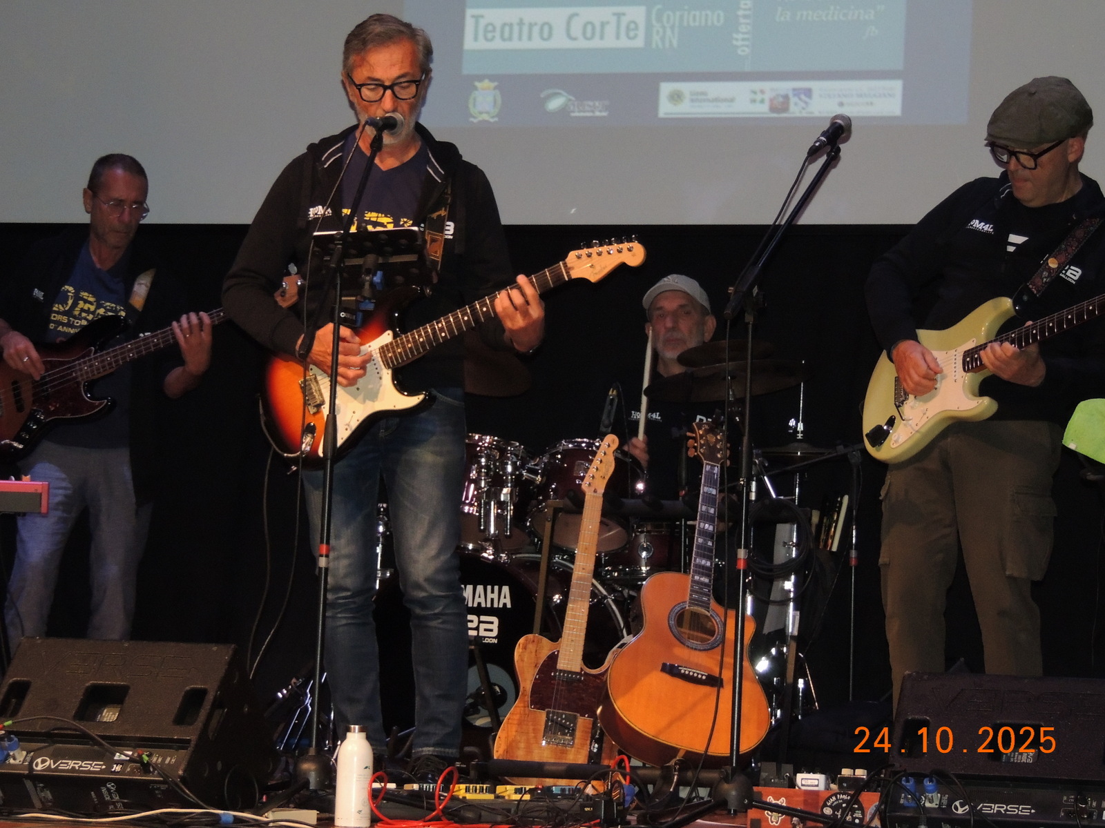 Foto n.33 - (Cliccare per chiudere la finestra)