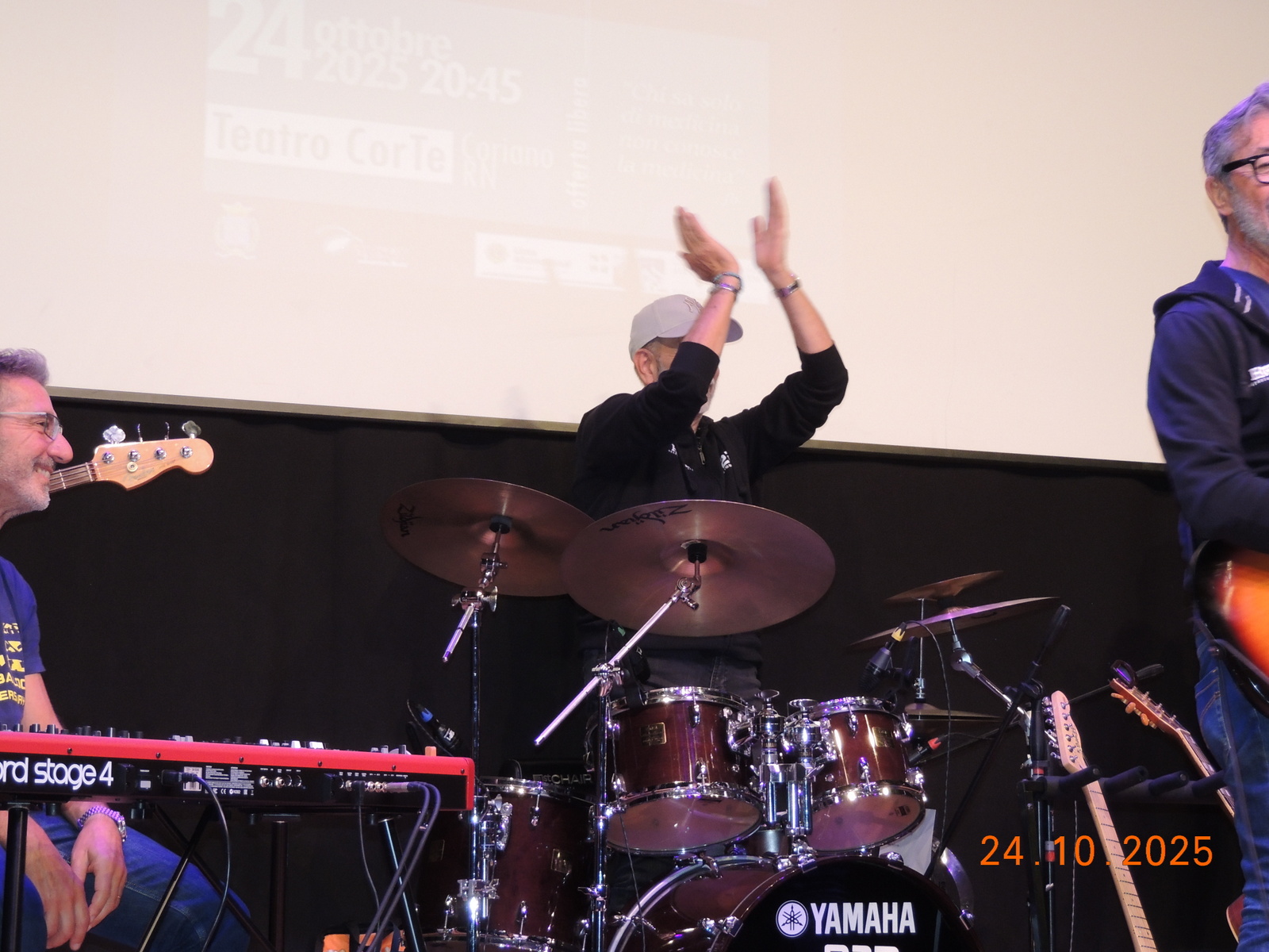 Foto n.37 - (Cliccare per chiudere la finestra)