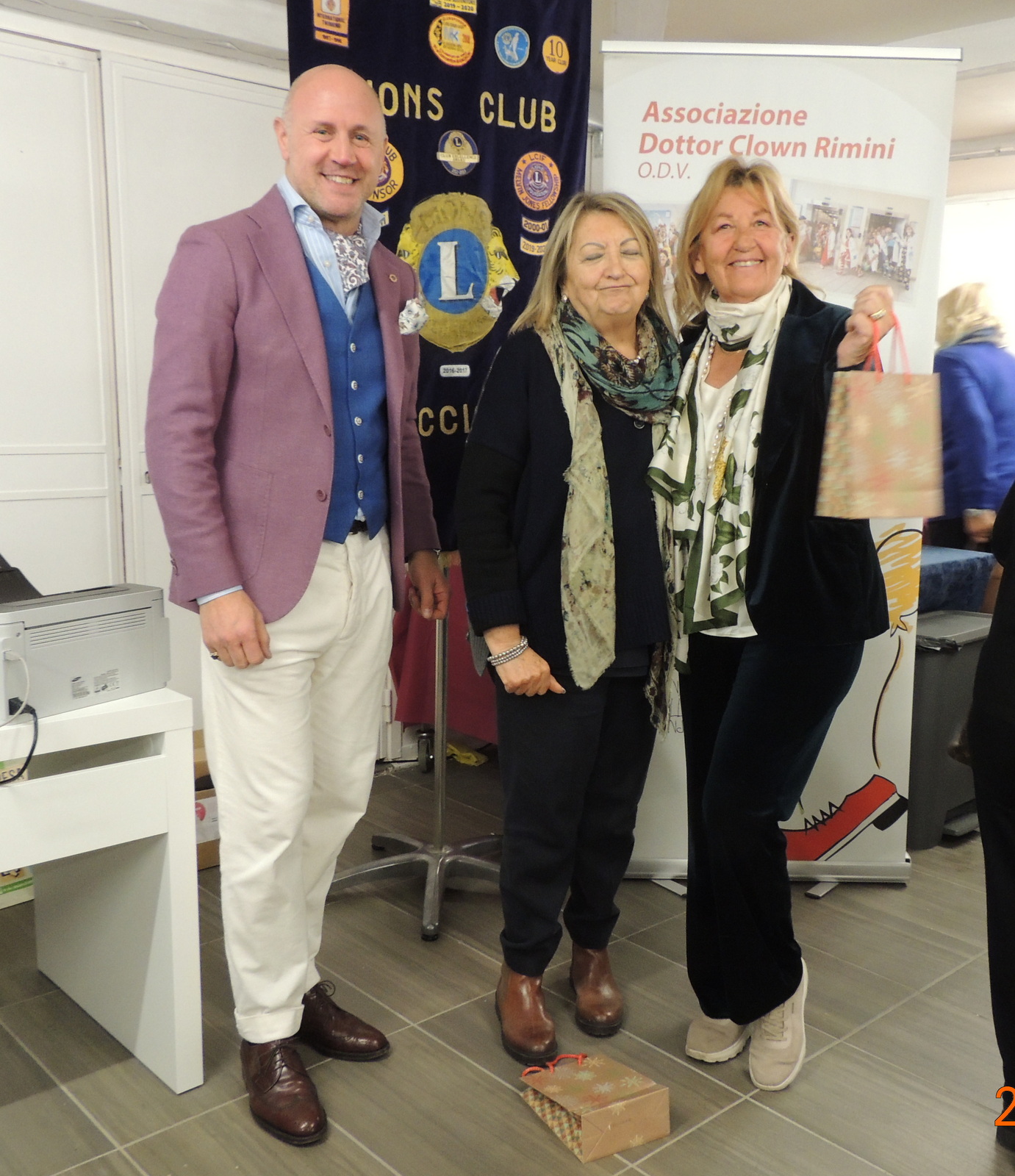 Foto n.38 - (Cliccare per chiudere la finestra)