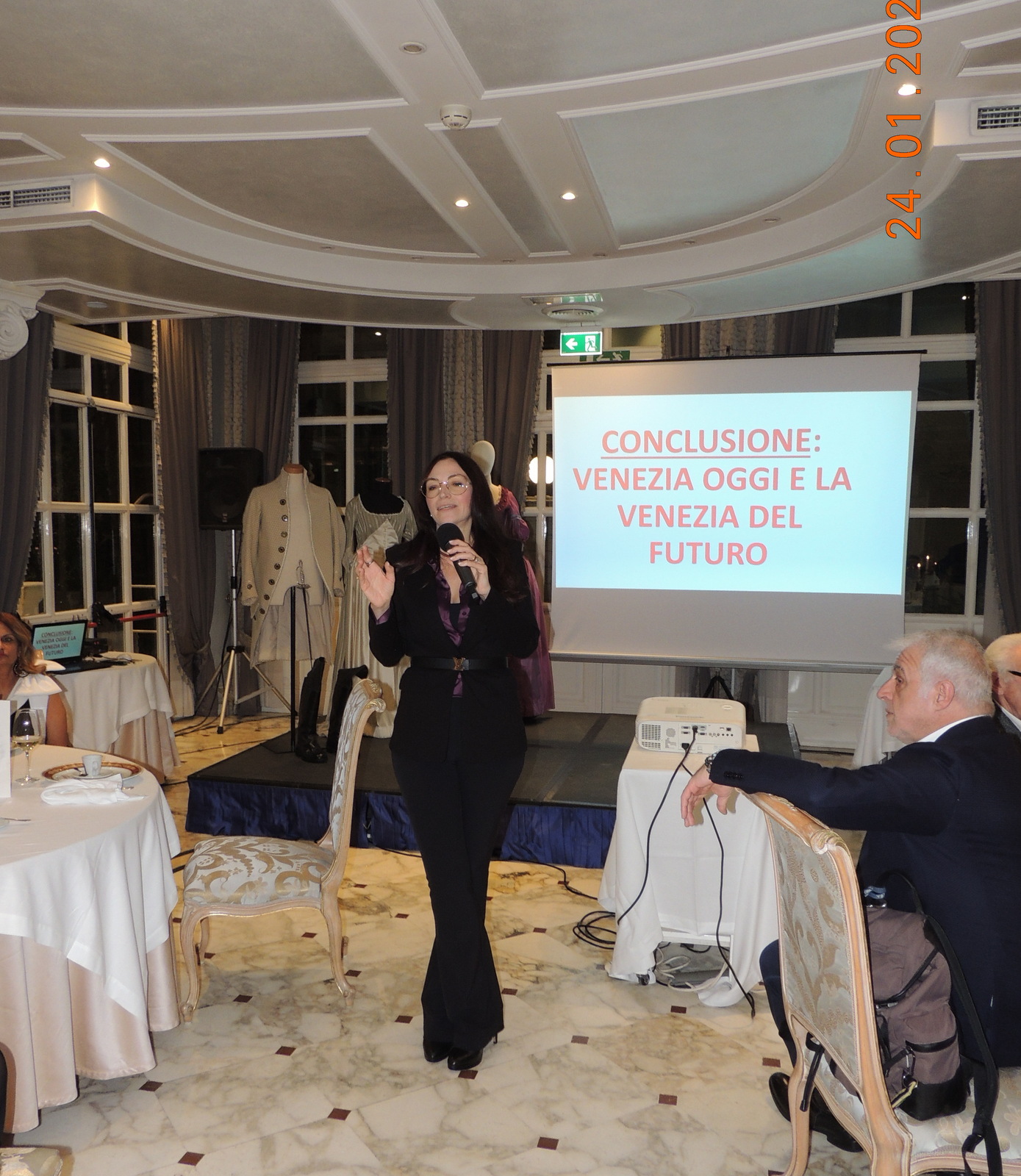 Foto n.7 - (Cliccare per chiudere la finestra)